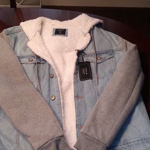 Guys Jean Jacket soft Faux Fur lined & Soft Slvs.